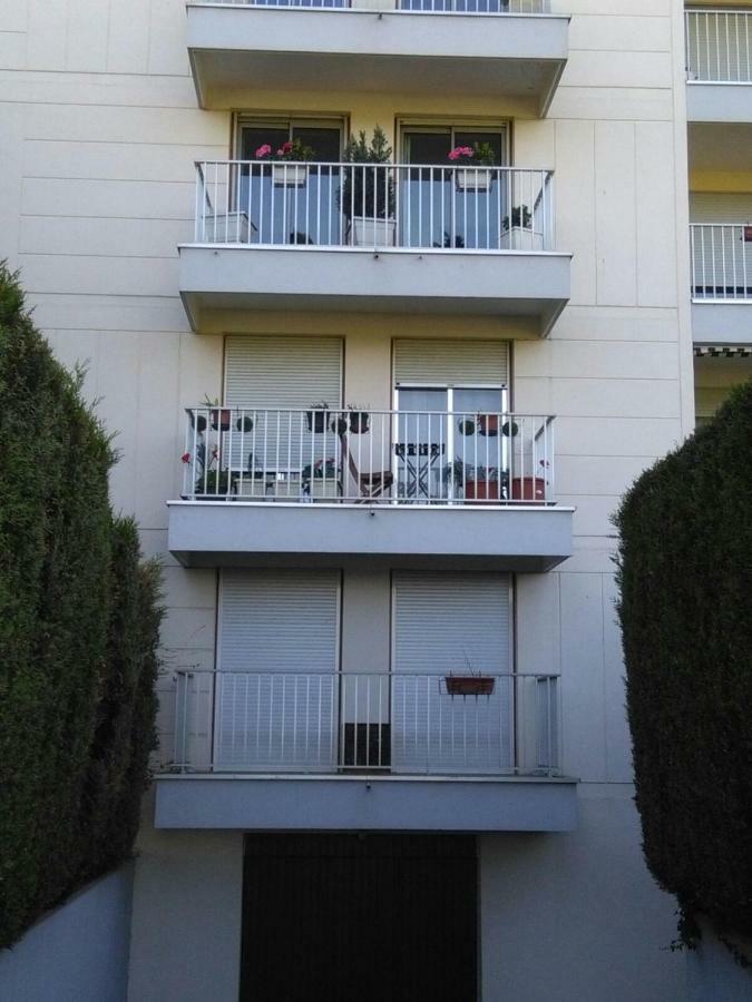 Séjour chez l'habitant Stéphane Sombang *